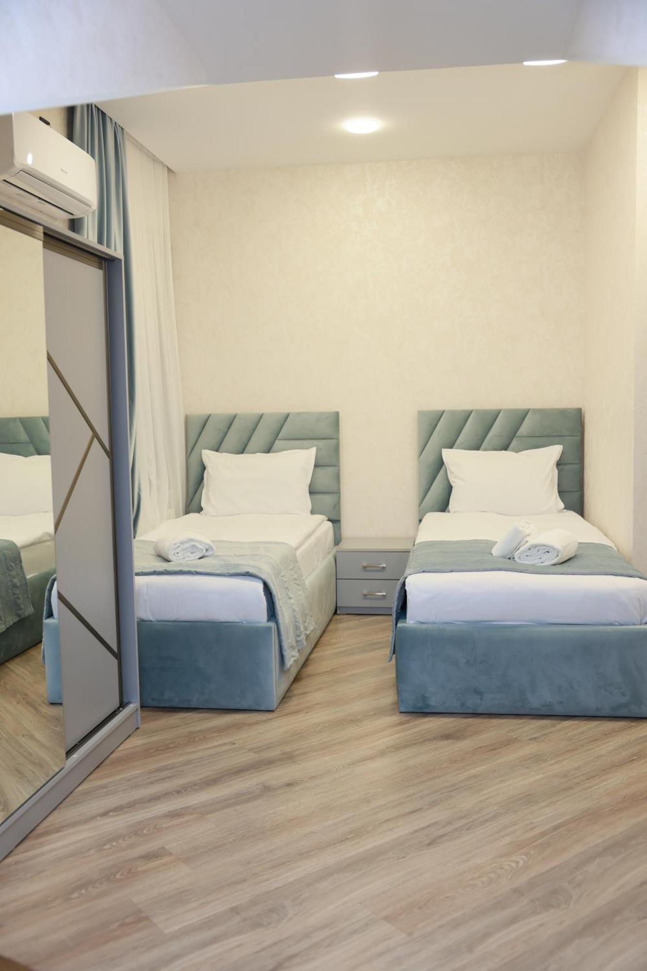 Royal Renaissance Hotel Erivan Oda fotoğraf