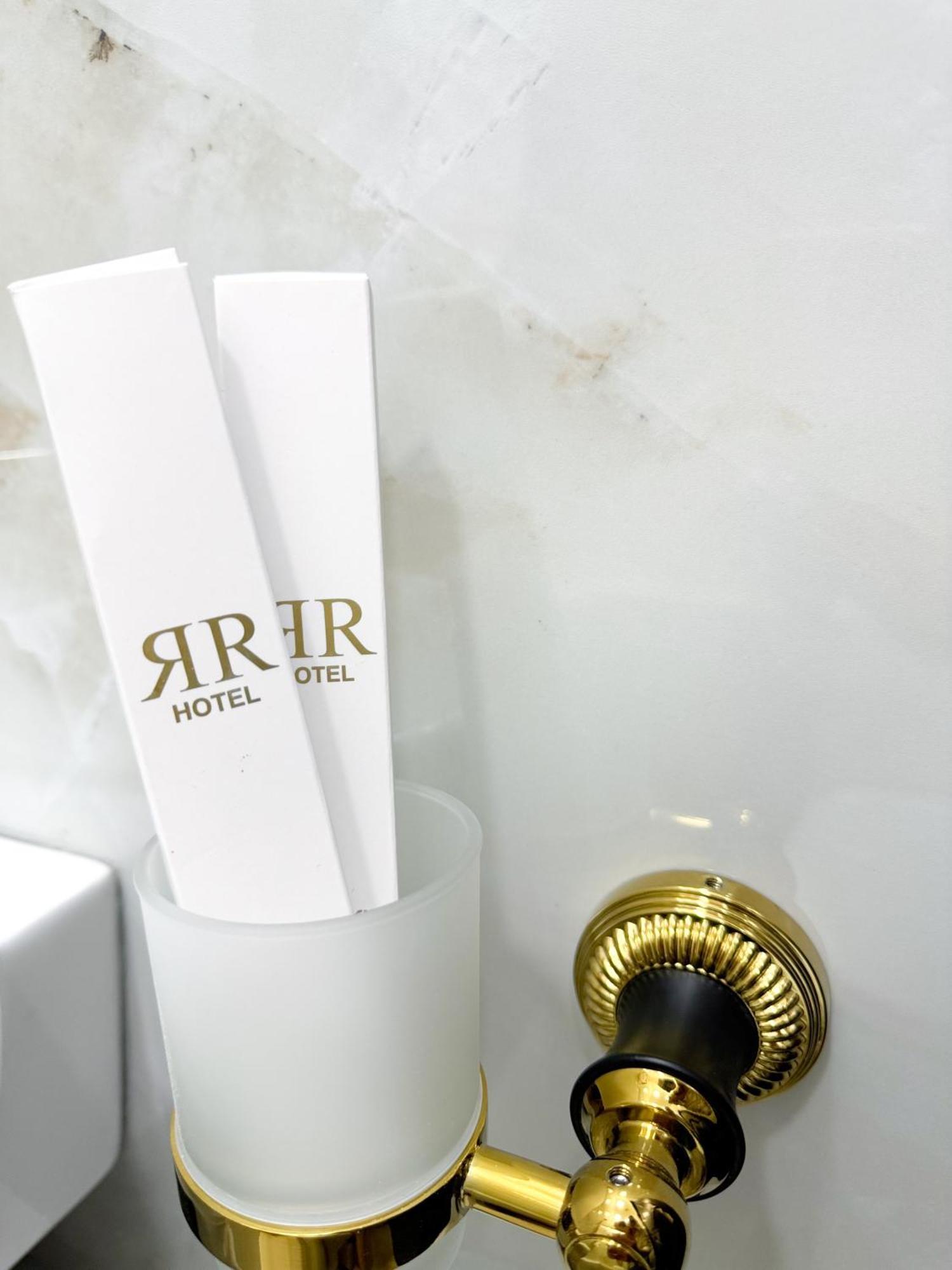 Royal Renaissance Hotel Erivan Dış mekan fotoğraf